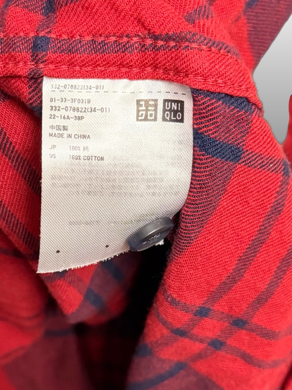 Uniqlo Flannel Shirt Men’s XL Red Navy Plaid 100% Cotton Button Down - Picture 5 of 5